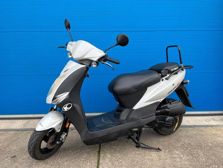 KYMCO AGILITY.  UNIEK….LEES., Fietsen en Brommers, Scooters | Kymco, Zo goed als nieuw, Agility, Benzine, Ophalen