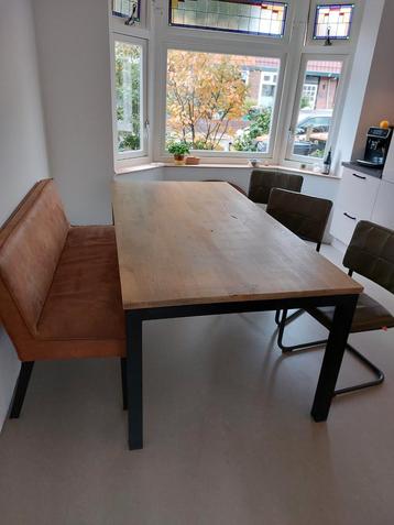 Eikenhouten Eetset met Bank en Stoelen beschikbaar voor biedingen