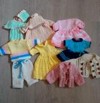 Poppenjurkjes poppenkleertjes vestjes gebreid Alles samen, Kinderen en Baby's, Speelgoed | Poppen, Babypop, Verzenden