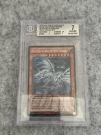 Blue Eyes Alternative White Dragon MVP1-ENS46 BGS 7, Hobby en Vrije tijd, Verzamelkaartspellen | Yu-gi-Oh!, Nieuw, Ophalen of Verzenden