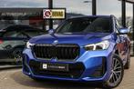 BMW X1 SDrive20i M-Sport - 360 CAMERA - HEAD UP, Auto's, BMW, 1525 kg, 156 pk, Blauw, Bedrijf