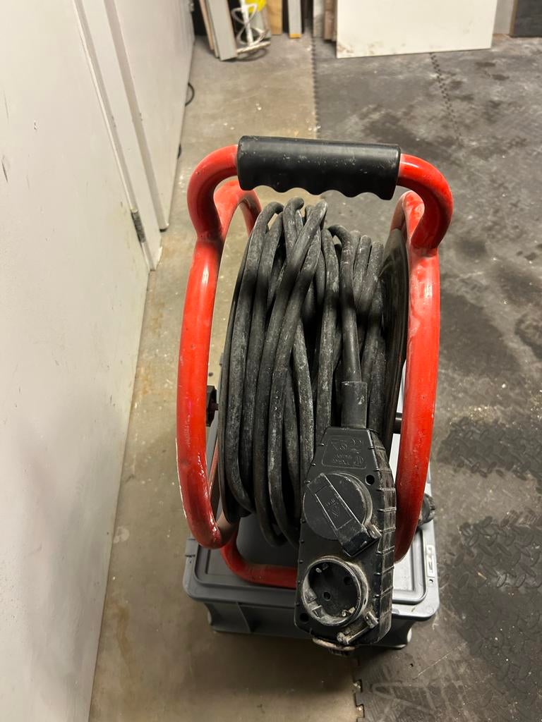 Verlengsnoer haspel, Doe-het-zelf en Verbouw, Compressors, Gebruikt, Ophalen of Verzenden, Minder dan 200 liter/min, Minder dan 6 bar