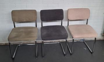 3 Eetkamerstoelen - buisstoelen  beschikbaar voor biedingen
