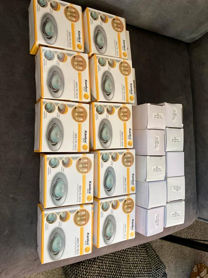 Rode lamp cabineNieuw in Doos, Huis en Inrichting, Lampen | Plafondlampen, Nieuw, Metaal, Ophalen of Verzenden