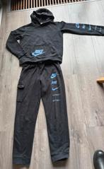 Nike trainingspak maat 158, Kinderen en Baby's, Kinderkleding | Maat 158, Ophalen of Verzenden, Gebruikt, Jongen of Meisje, Sport- of Zwemkleding