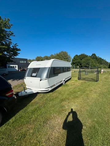 HOBBY 540 UMFE PRESTIGE 2017 AIRCO VOORTENT beschikbaar voor biedingen