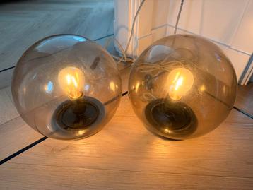Twee Ikea bollampen - vloer/tafel beschikbaar voor biedingen