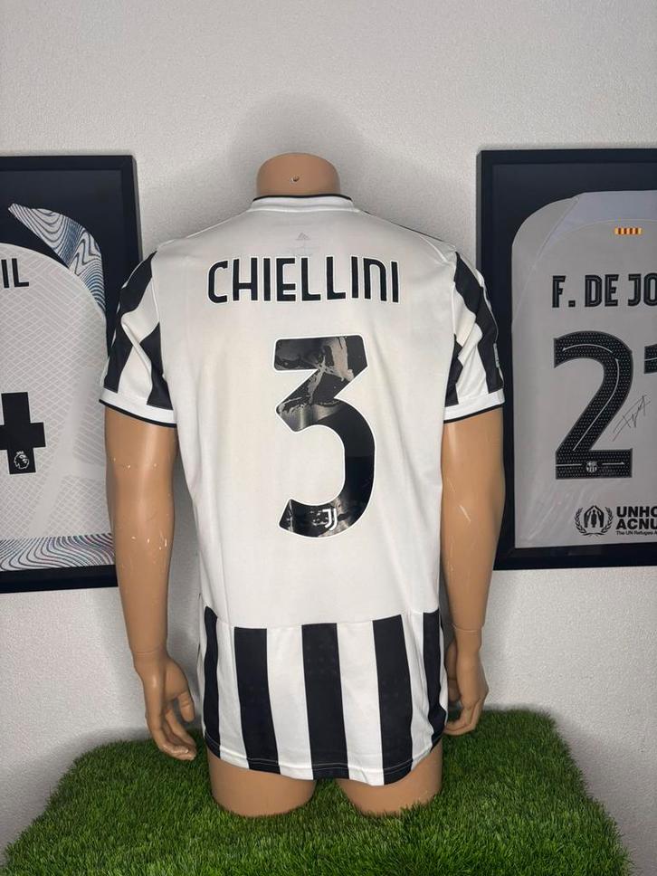 Juventus thuisshirt 2021/2022 Chiellini, Sport en Fitness, Voetbal, Zo goed als nieuw, Shirt, Maat L, Ophalen of Verzenden
