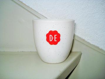1 DE - Douwe Egberts - wit koffiekopje - koffiemok - spikkel beschikbaar voor biedingen