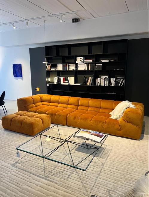 B&B Italia modulaire sofa in cat Extra Enia 109x354cm +poef, Huis en Inrichting, Banken | Voetenbanken en Poefen, Nieuw, 100 tot 125 cm