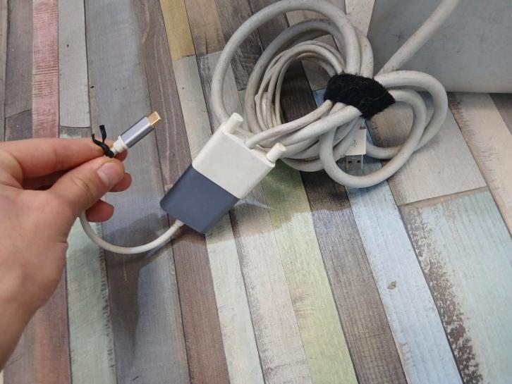 Apple Cinema HD Display Aluminium - Werkend, Computers en Software, Monitoren, Gebruikt, 60 Hz of minder, DVI, Overige typen, Overige resoluties