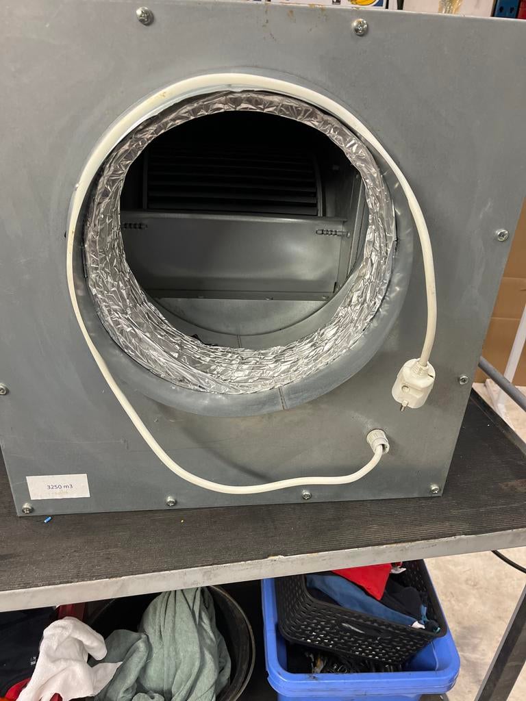 Geluidsgeïsoleerde slakkenhuis ventilator 3250m3, Doe-het-zelf en Verbouw, Ventilatie en Afzuiging, Ophalen