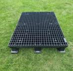 Nieuwe zwarte kunststof pallets ( Ibc , Tonnen , Vaten ), 150 liter of meer, Ophalen, Zo goed als nieuw