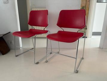 Matrix Krueger Rode Stoelen (8 stuks) beschikbaar voor biedingen