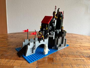 LEGO - 6075 - Wolfpack Tower beschikbaar voor biedingen