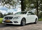 Mercedes-Benz E-Klasse 1.8 E250 CGI Coupe AUT 2010 Wit, Auto's, Achterwielaandrijving, 1800 kg, 4 cilinders, 4 stoelen