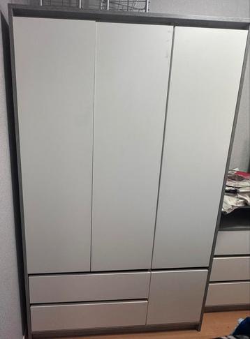JYSK kleding kast +lade kast