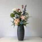 Mooi pastelkleurig boeket in stenen pot 75 hoog, Huis en Inrichting, Ophalen, Zo goed als nieuw