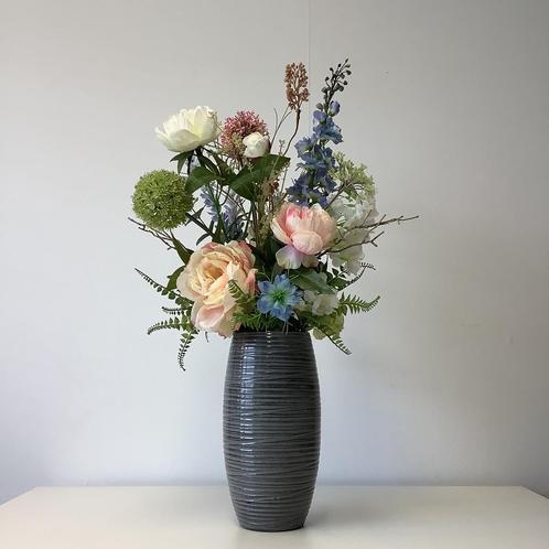 Mooi pastelkleurig boeket in stenen pot 75 hoog, Huis en Inrichting, Woonaccessoires | Kunstplanten en Kunstbloemen, Zo goed als nieuw