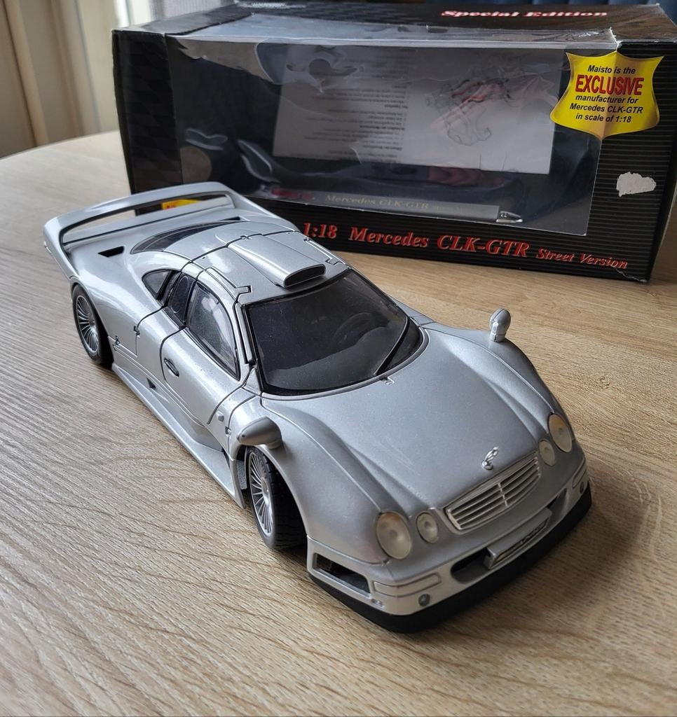 Mercedes CLK-GTR Street Version, Hobby en Vrije tijd, Modelauto's | 1:18, Ophalen of Verzenden, Zo goed als nieuw, Auto, Maisto