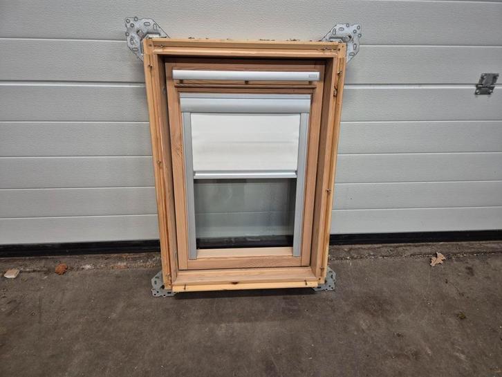 Velux dakraam GGL C02 3059 / 55x78 incl gootstukken, Doe-het-zelf en Verbouw, Glas en Ramen, Zo goed als nieuw, Dakraam, Minder dan 80 cm