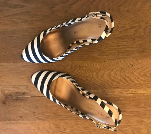 TOPVINTAGE VINTAGE RETRO TAMARIS SLINGBACK PUMPS SCHOENEN 40, Kleding | Dames, Schoenen, Nieuw, Pumps, Blauw, Ophalen of Verzenden