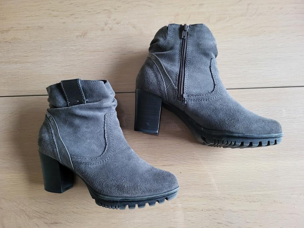 Donkergrijze enkellaarsjes mt. 38, Ophalen of Verzenden, Gedragen, Grijs