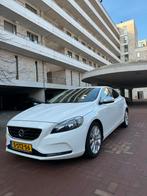 Volvo V40 D2 1.6 Wit R-Design, Auto's, Origineel Nederlands, Te koop, 5 stoelen, 135 €/maand