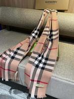 Burberry sjaal, Maat 46/48 (XL) of groter, Nieuw, Ophalen of Verzenden, Burberry