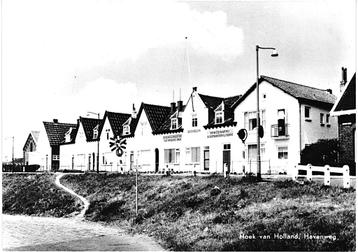 806157	Hoek van Holland	ZH 1969	Havenweg	Nette oude kaart on beschikbaar voor biedingen
