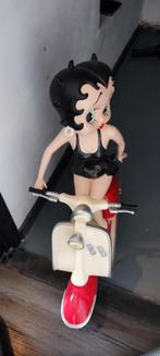 Betty Boop op scooter, Ophalen, Mickey Mouse, Zo goed als nieuw, Beeldje of Figuurtje