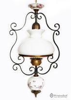 Brocante hanglamp / olielamp elektrisch messing, porselein, Ophalen of Verzenden, Glas, Klassiek / antiek