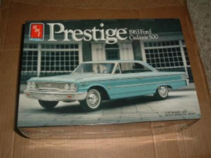 Bouwdoos 1963 Ford Galaxie 500 2n1 AMT, Hobby en Vrije tijd, Modelbouw | Auto's en Voertuigen, Nieuw, Auto, Groter dan 1:32, Overige merken