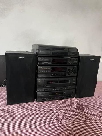 Sony stereo system beschikbaar voor biedingen
