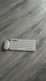 Logitech pebble Keys 2 K380s, Computers en Software, Toetsenborden, Ophalen, Zo goed als nieuw