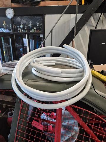 32mm Meerlagenbuis - 2x5m & 2x3m beschikbaar voor biedingen
