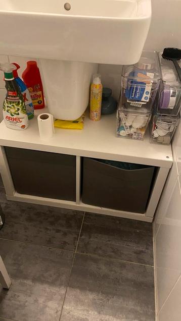 Badkamer Onder Wastafel Opbergruimte beschikbaar voor biedingen