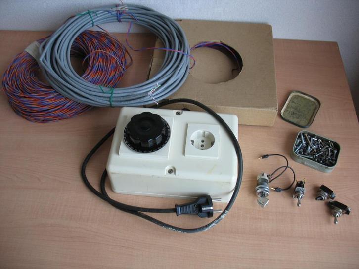 VOLT-STROOMREGELAAR HOBBY ELEKTRA MODELBOUW SCHAKELAARTJES, Hobby en Vrije tijd, Knutselen, Gebruikt, Overige typen, Ophalen of Verzenden