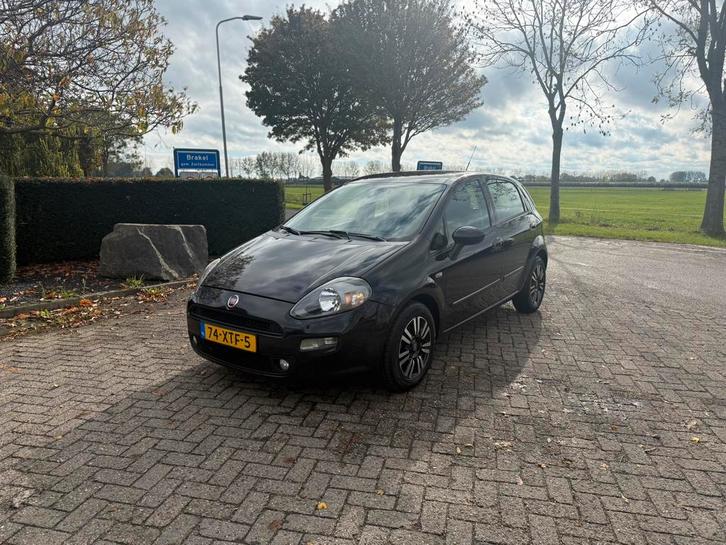 Fiat Punto 0.9 Twinair 85 5-D 2012 Zwart CLIMA/BLUE&ME/PDC!!, Auto's, Fiat, Bedrijf, Punto, ABS, Airbags, Airconditioning, Bluetooth