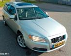 Volvo V70 2008 dealer onderhouden, Auto's, Volvo, Voorwielaandrijving, 145 pk, Adaptive Cruise Control, 4 cilinders