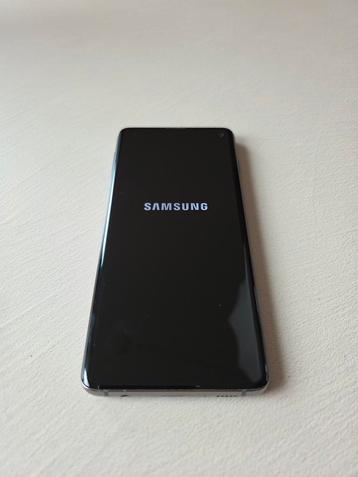 Samsung S10 in zeer nette staat!! beschikbaar voor biedingen