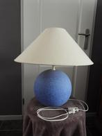 Tafel lamp blauw met kap, Ophalen of Verzenden, Gebruikt, Overige materialen, 50 tot 75 cm