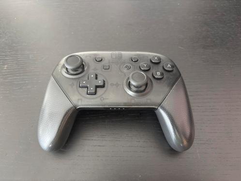 Nintendo Switch Pro Controller, Spelcomputers en Games, Spelcomputers | Nintendo Consoles | Accessoires, Zo goed als nieuw, Switch
