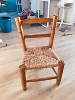 Retro kinderstoeltje massief hout met rieten zitting, Kinderen en Baby's, Ophalen of Verzenden, Gebruikt, Stoel(en)