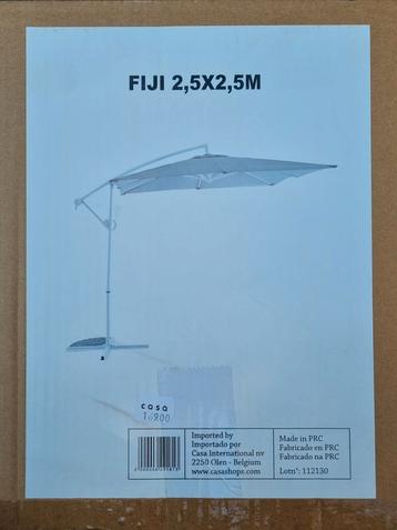 FIJI Hangparasol nieuw  beschikbaar voor biedingen