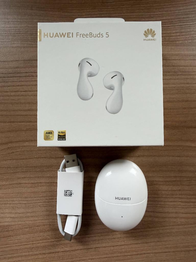 Huawei FreeBuds 5 Wit, Ophalen of Verzenden, Gebruikt, In oorschelp (earbud)