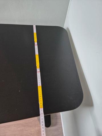 Bekant hoekbureau Ikea. Eventueel ook met extra recht buro. - afbeelding 6