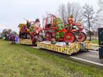 Carnavalswagen brandweer, Ophalen, Versiering, Carnaval