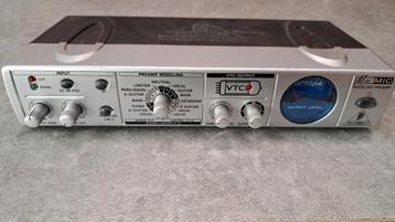Behringer Mini-Mic Modeling Preamp Mic800 beschikbaar voor biedingen