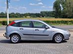 Ford Focus 1.6 16v Futura Luxe Uitvoering, 1596 cc, 15 km/l, 4 cilinders, 100 pk